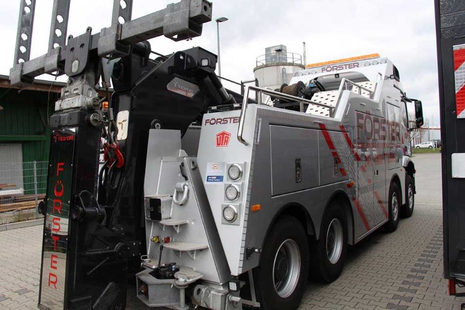 Top Abschleppfahzeug Abschleppdienst Förster